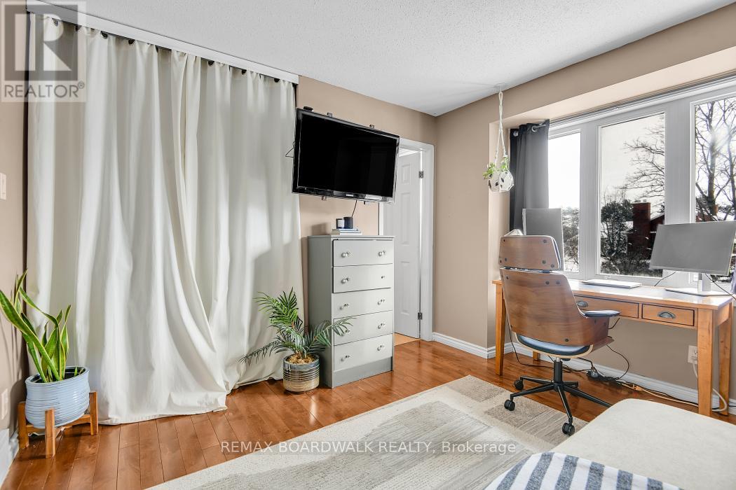 3 - 104 Cheltenham Private, Ottawa, Ontario  K1V 0L6 - Photo 23 - X12760518
