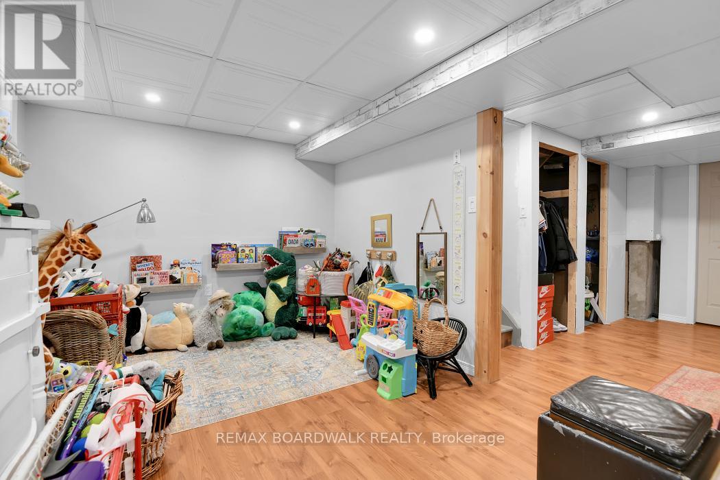 3 - 104 Cheltenham Private, Ottawa, Ontario  K1V 0L6 - Photo 32 - X12760518