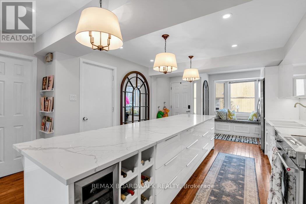 3 - 104 Cheltenham Private, Ottawa, Ontario  K1V 0L6 - Photo 8 - X12760518