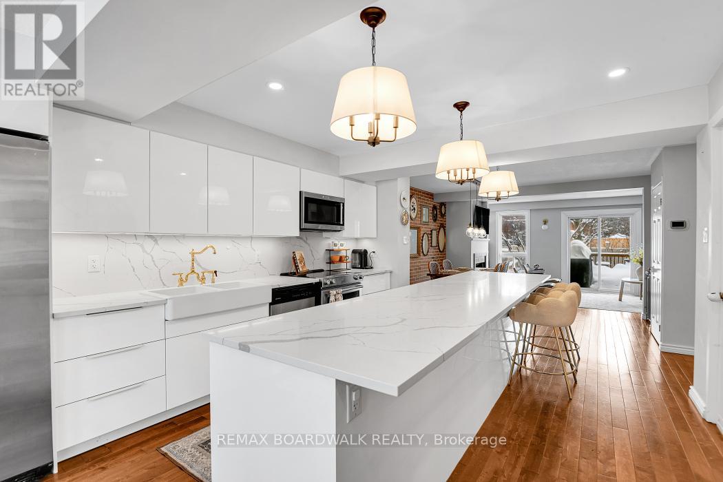 3 - 104 Cheltenham Private, Ottawa, Ontario  K1V 0L6 - Photo 9 - X12760518