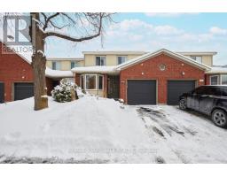 3 - 104 CHELTENHAM PRIVATE, Ottawa, Ontario