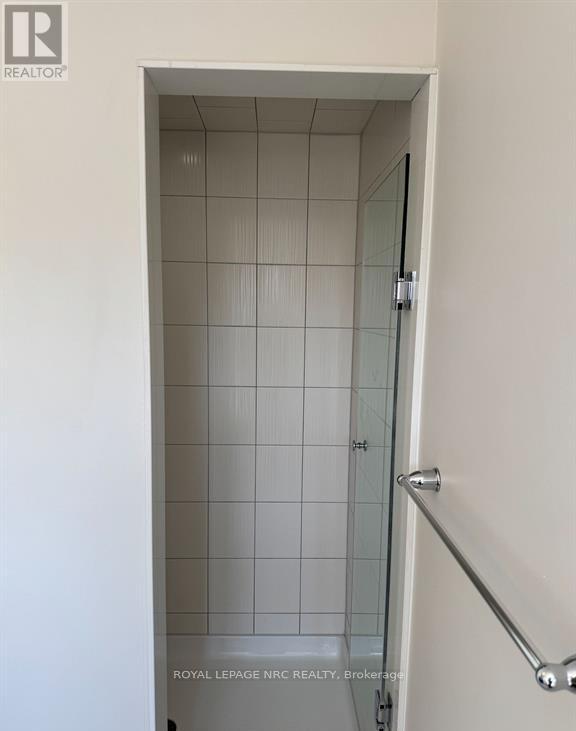 260 Esther Crescent, Thorold, Ontario  L3B 0H1 - Photo 16 - X12760528