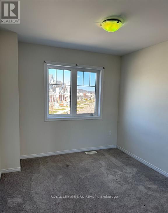 260 Esther Crescent, Thorold, Ontario  L3B 0H1 - Photo 17 - X12760528