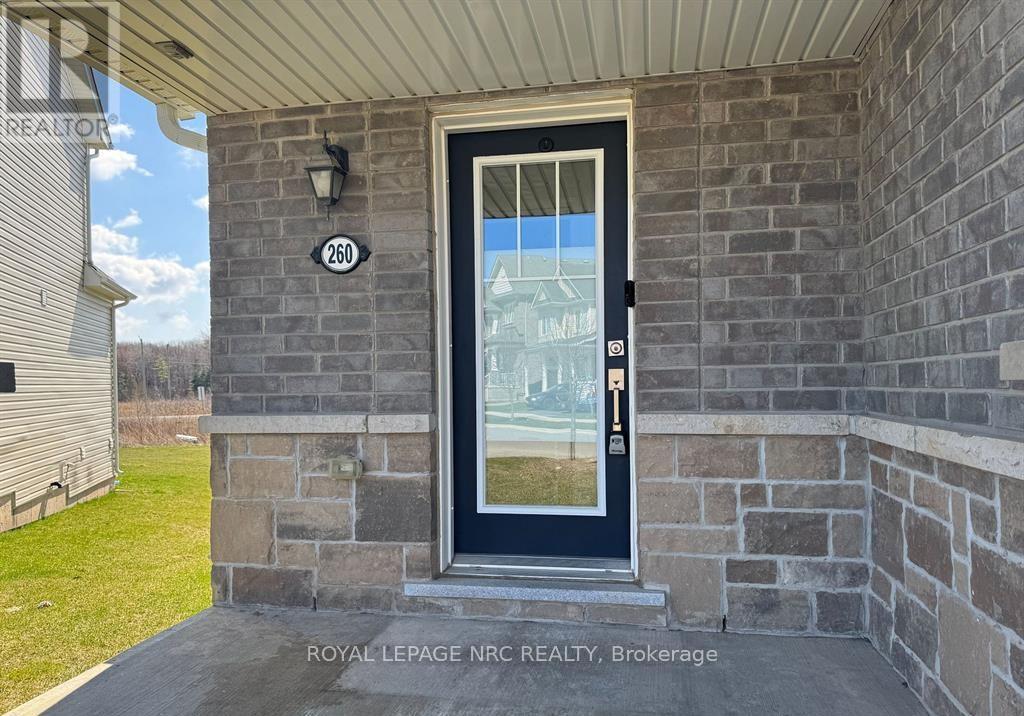 260 Esther Crescent, Thorold, Ontario  L3B 0H1 - Photo 2 - X12760528