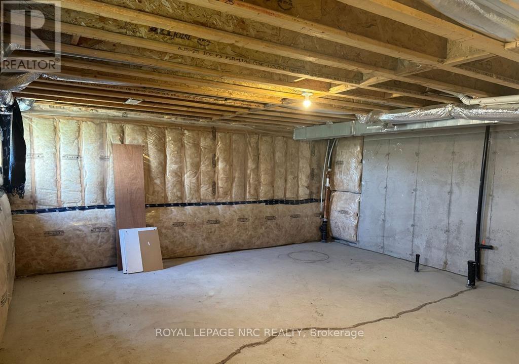 260 Esther Crescent, Thorold, Ontario  L3B 0H1 - Photo 20 - X12760528