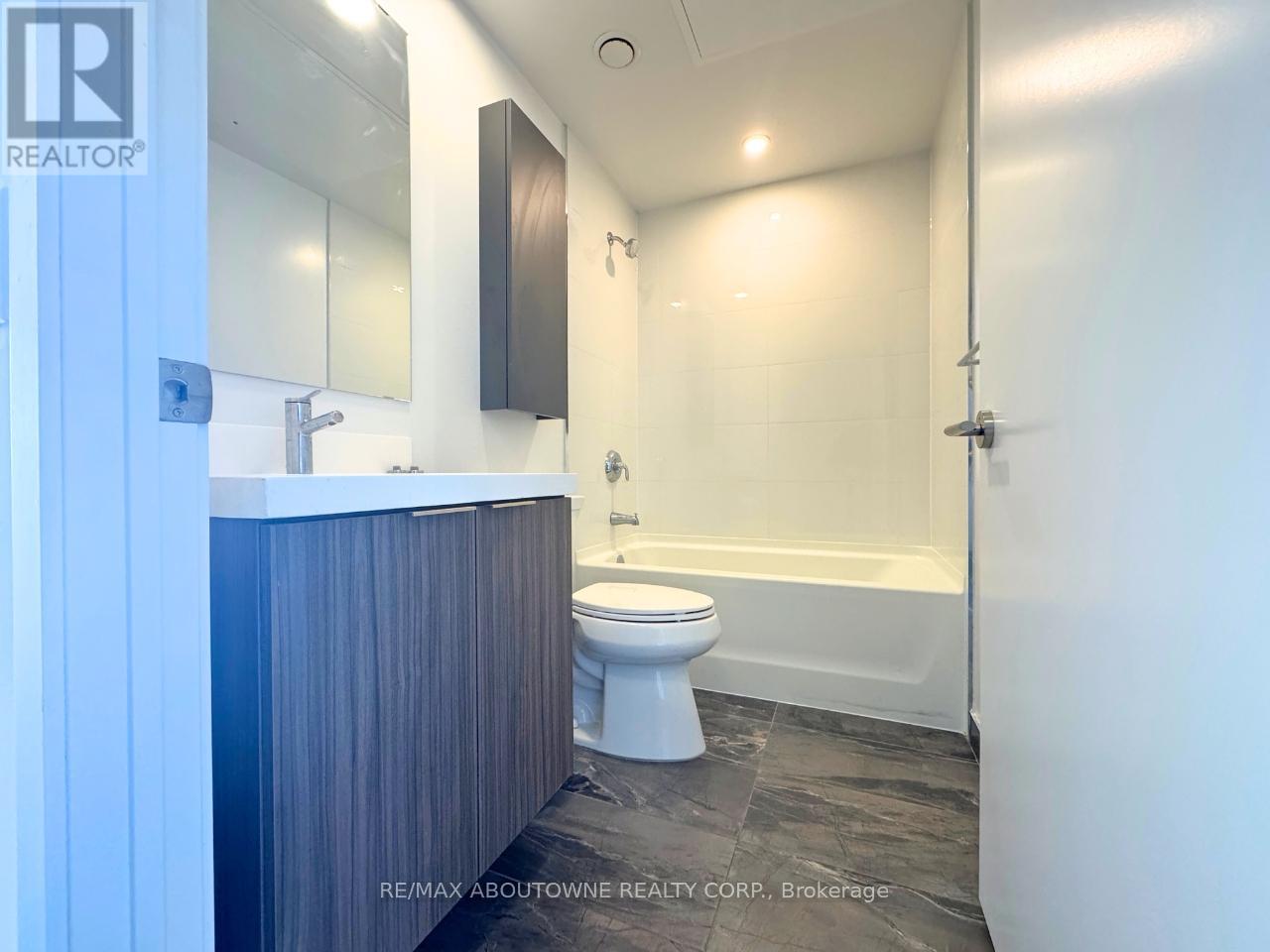 908 - 50 Oneill Road, Toronto (Banbury-Don Mills), Ontario  M3C 0R1 - Photo 16 - C12760442