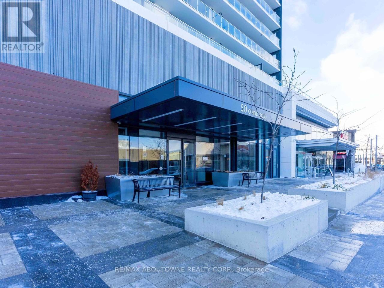 908 - 50 Oneill Road, Toronto (Banbury-Don Mills), Ontario  M3C 0R1 - Photo 2 - C12760442