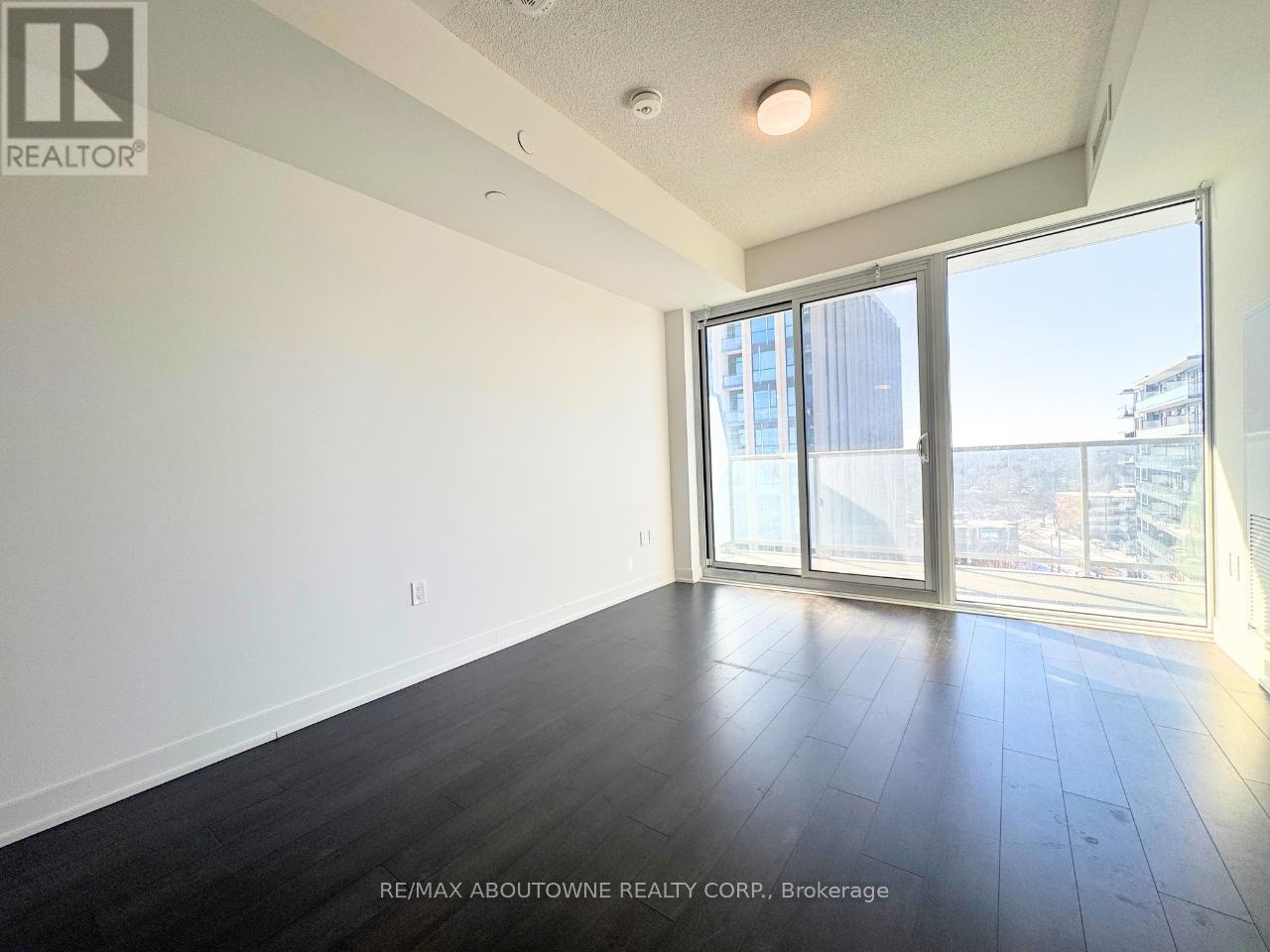 908 - 50 Oneill Road, Toronto (Banbury-Don Mills), Ontario  M3C 0R1 - Photo 8 - C12760442