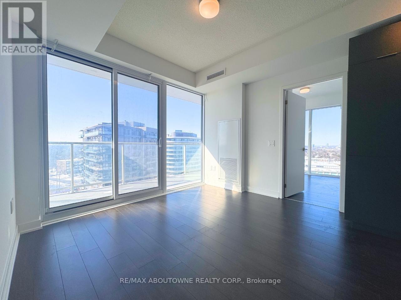 908 - 50 Oneill Road, Toronto (Banbury-Don Mills), Ontario  M3C 0R1 - Photo 9 - C12760442