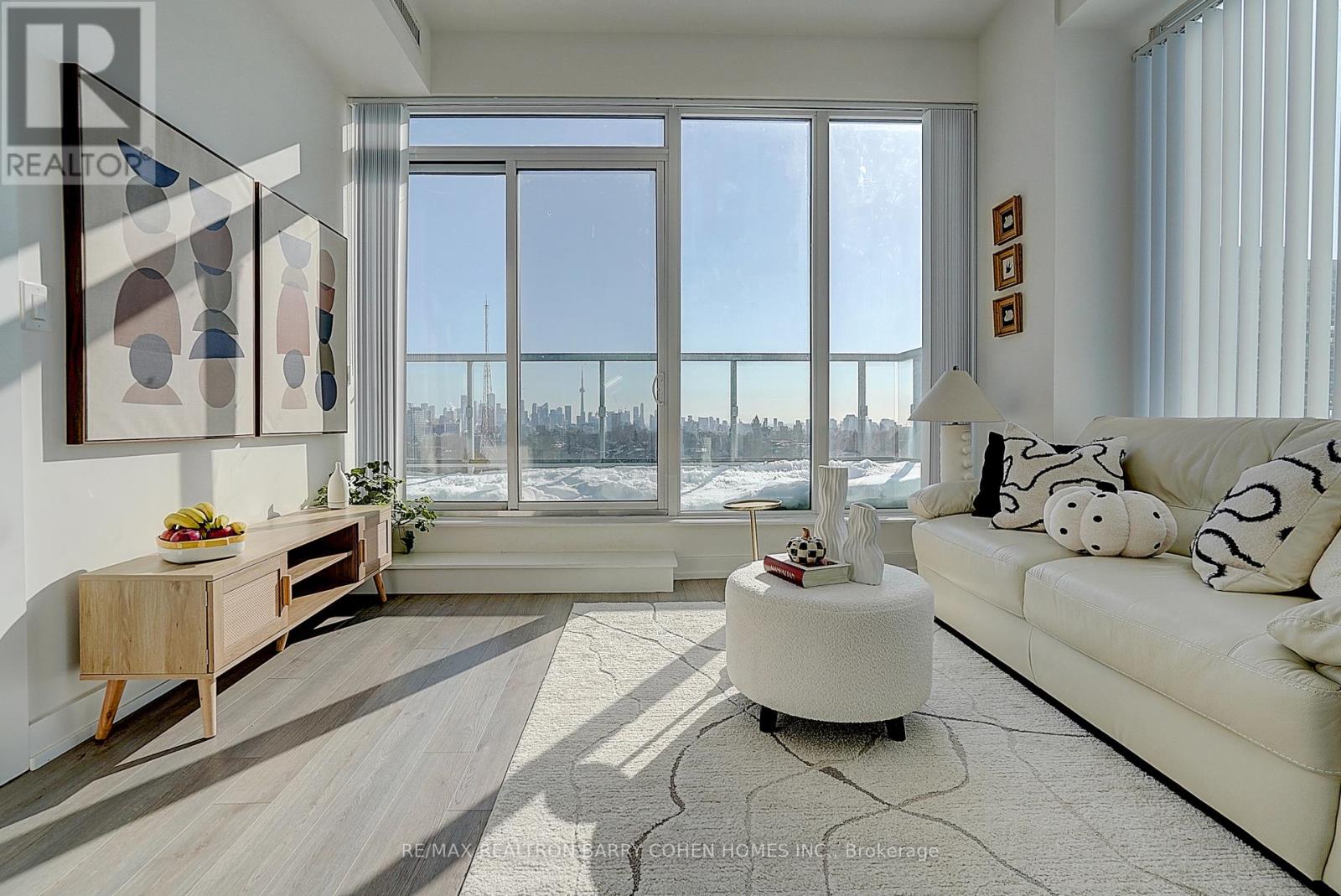 806 - 6 Parkwood Avenue, Toronto (Casa Loma), Ontario  M5V 0A3 - Photo 5 - C12760450