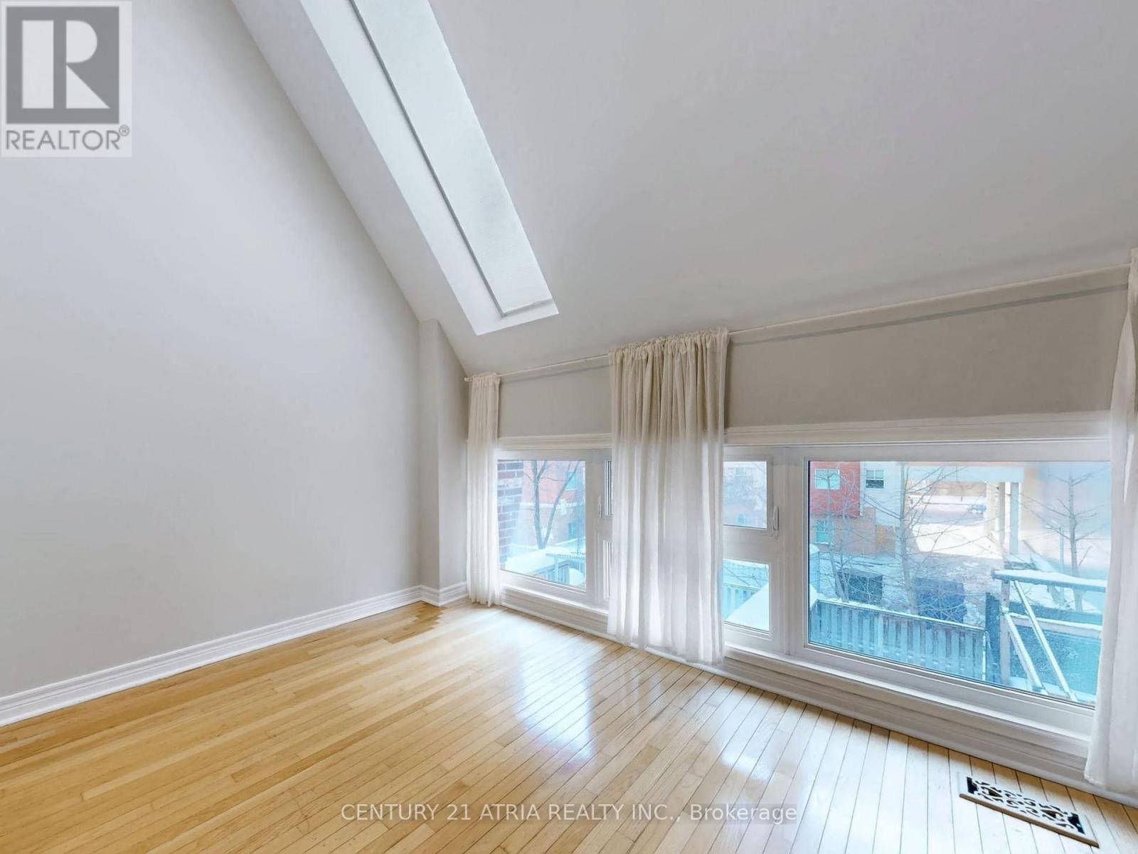 65 Mcgill Street, Toronto (Church-Yonge Corridor), Ontario  M5B 1H3 - Photo 15 - C12760452