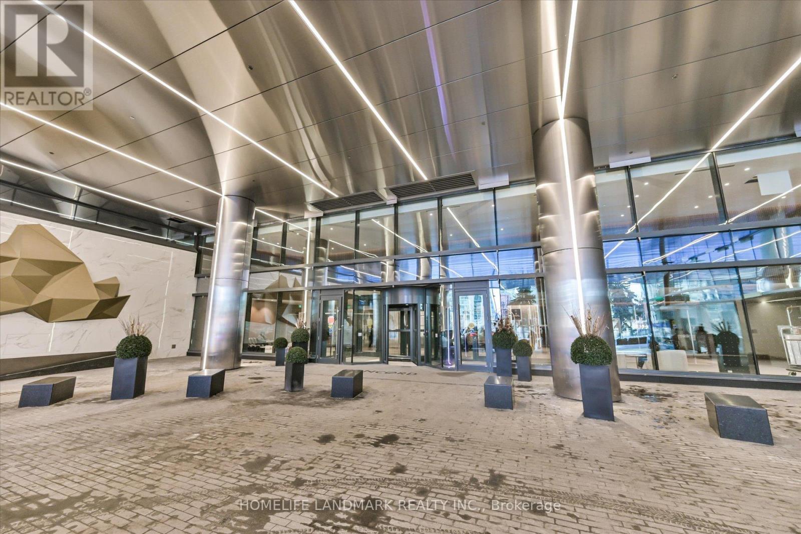 6203 - 1 Concord Cityplace Way, Toronto (Waterfront Communities), Ontario  M5V 0X3 - Photo 2 - C12760454