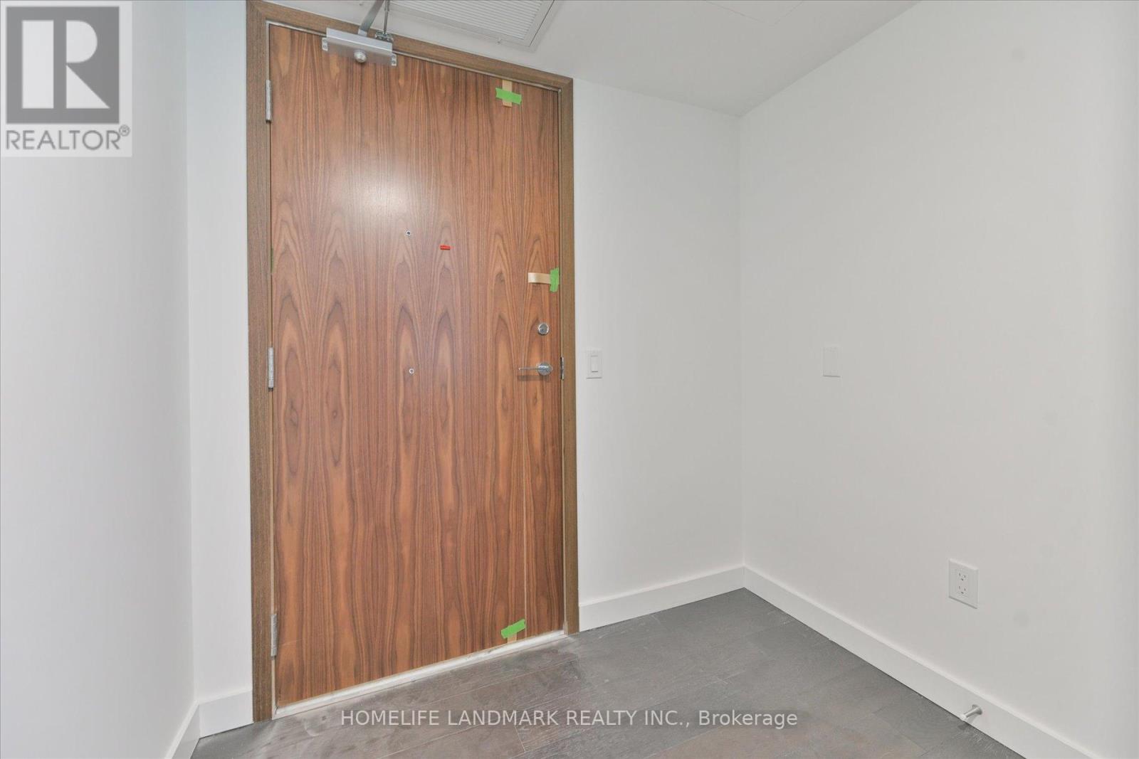 6203 - 1 Concord Cityplace Way, Toronto (Waterfront Communities), Ontario  M5V 0X3 - Photo 5 - C12760454