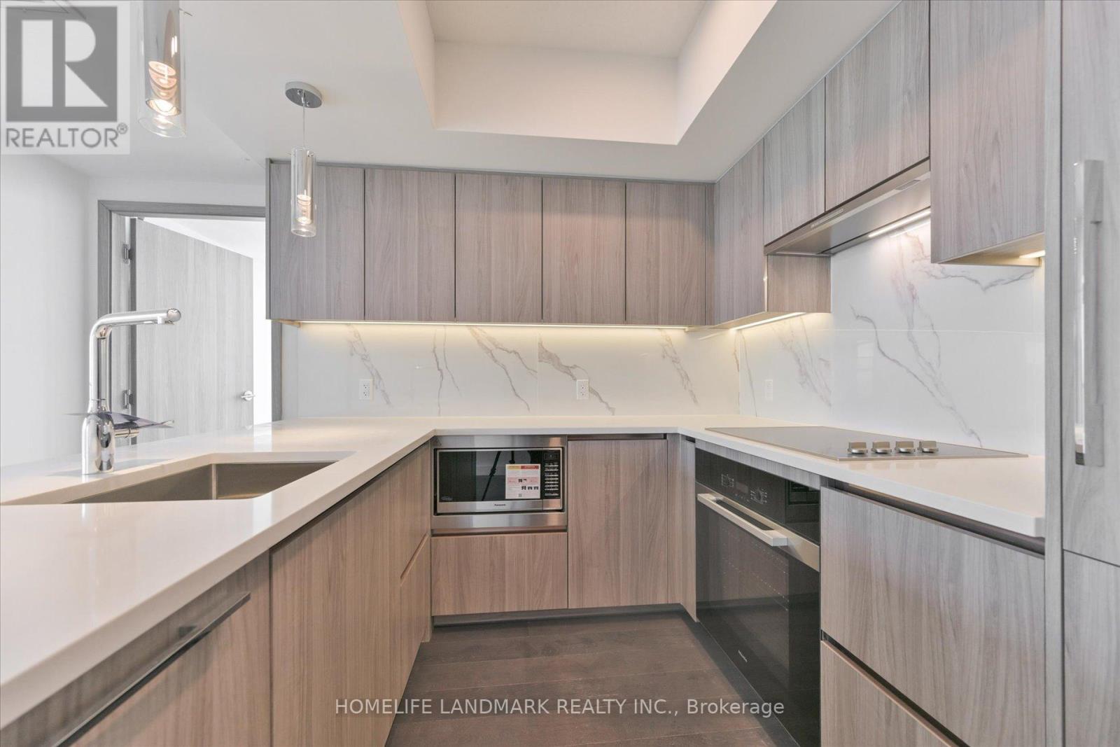 6203 - 1 Concord Cityplace Way, Toronto (Waterfront Communities), Ontario  M5V 0X3 - Photo 8 - C12760454