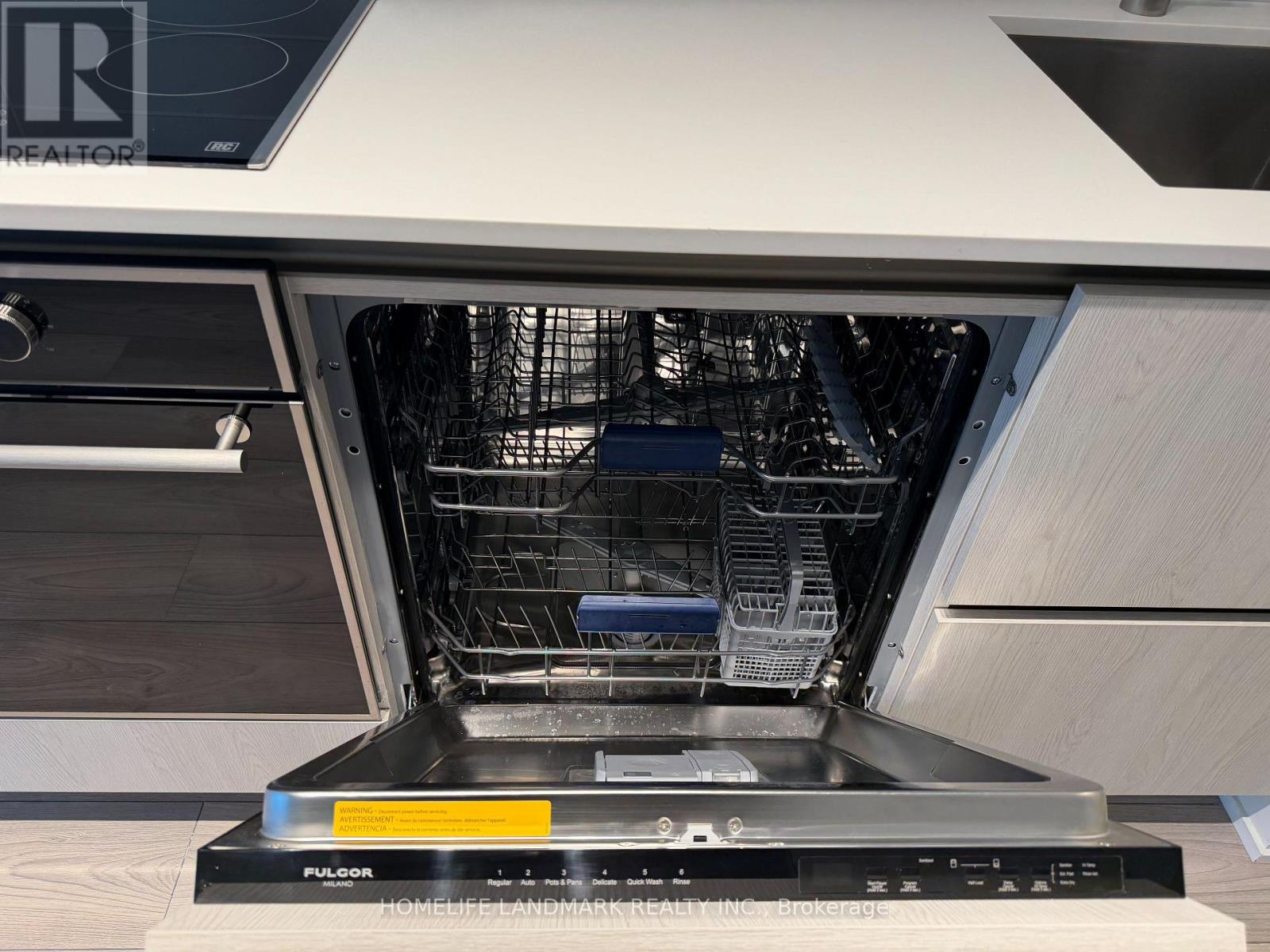 1202 - 110 Broadway Avenue, Toronto (Mount Pleasant West), Ontario  M4P 1V7 - Photo 12 - C12760458