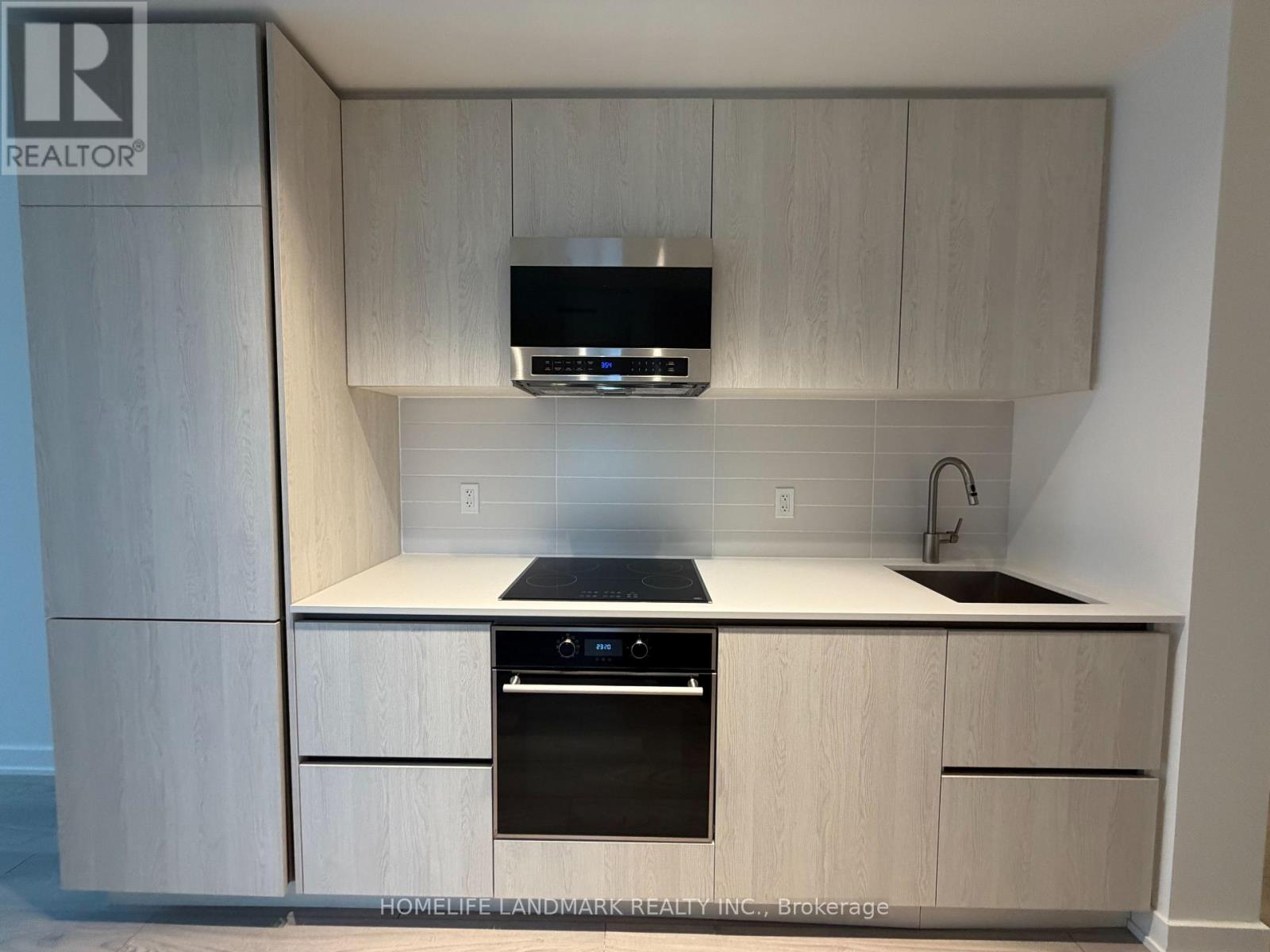 1202 - 110 Broadway Avenue, Toronto (Mount Pleasant West), Ontario  M4P 1V7 - Photo 4 - C12760458