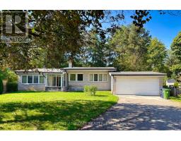 32 DONNA COURT, Toronto, Ontario