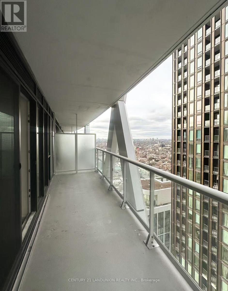 2711 - 230 Simcoe Street, Toronto (Kensington-Chinatown), Ontario  M5T 0G7 - Photo 8 - C12760476