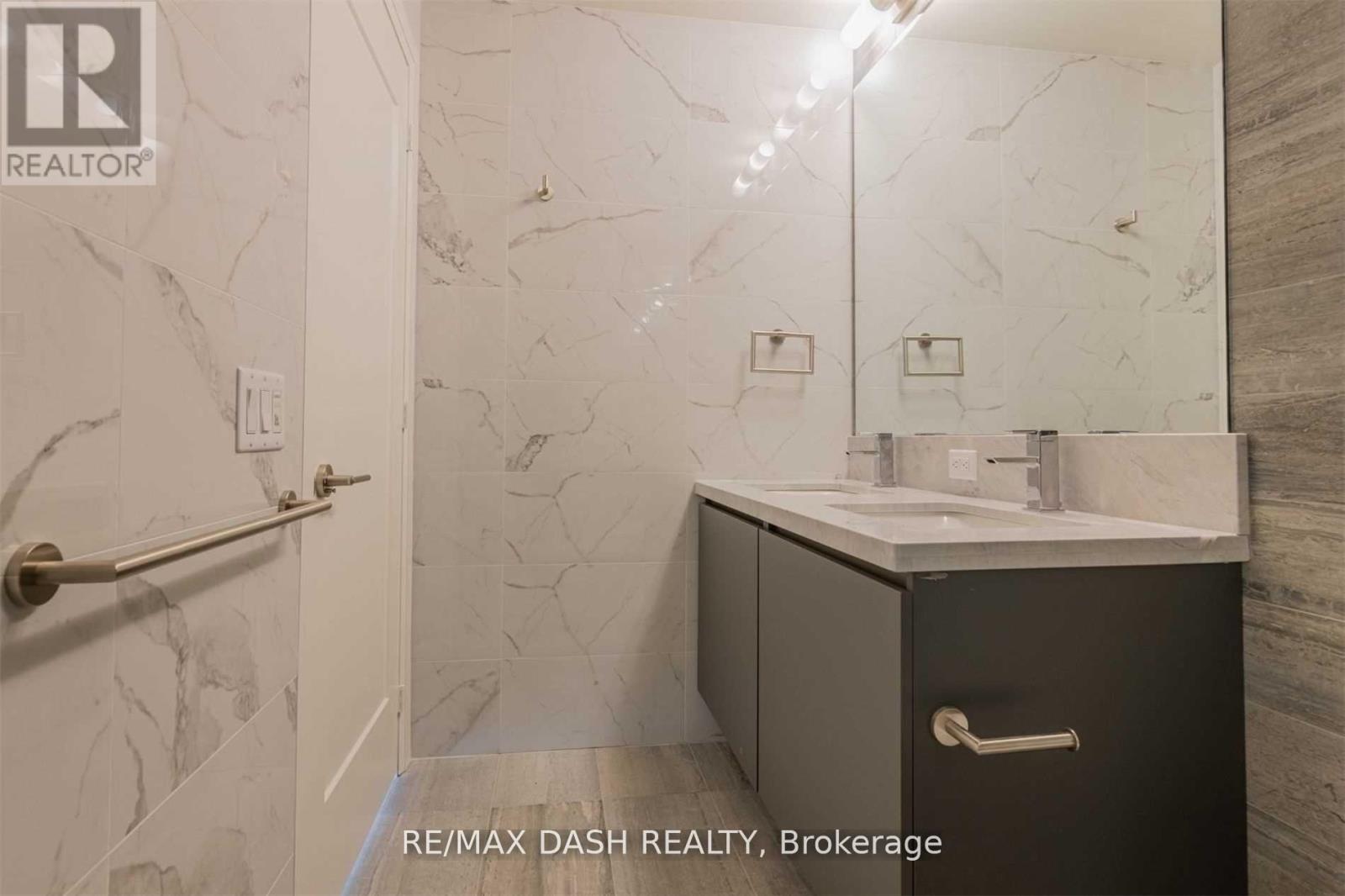 801 - 151 Avenue Road, Toronto (Annex), Ontario  M5R 2H7 - Photo 17 - C12760484