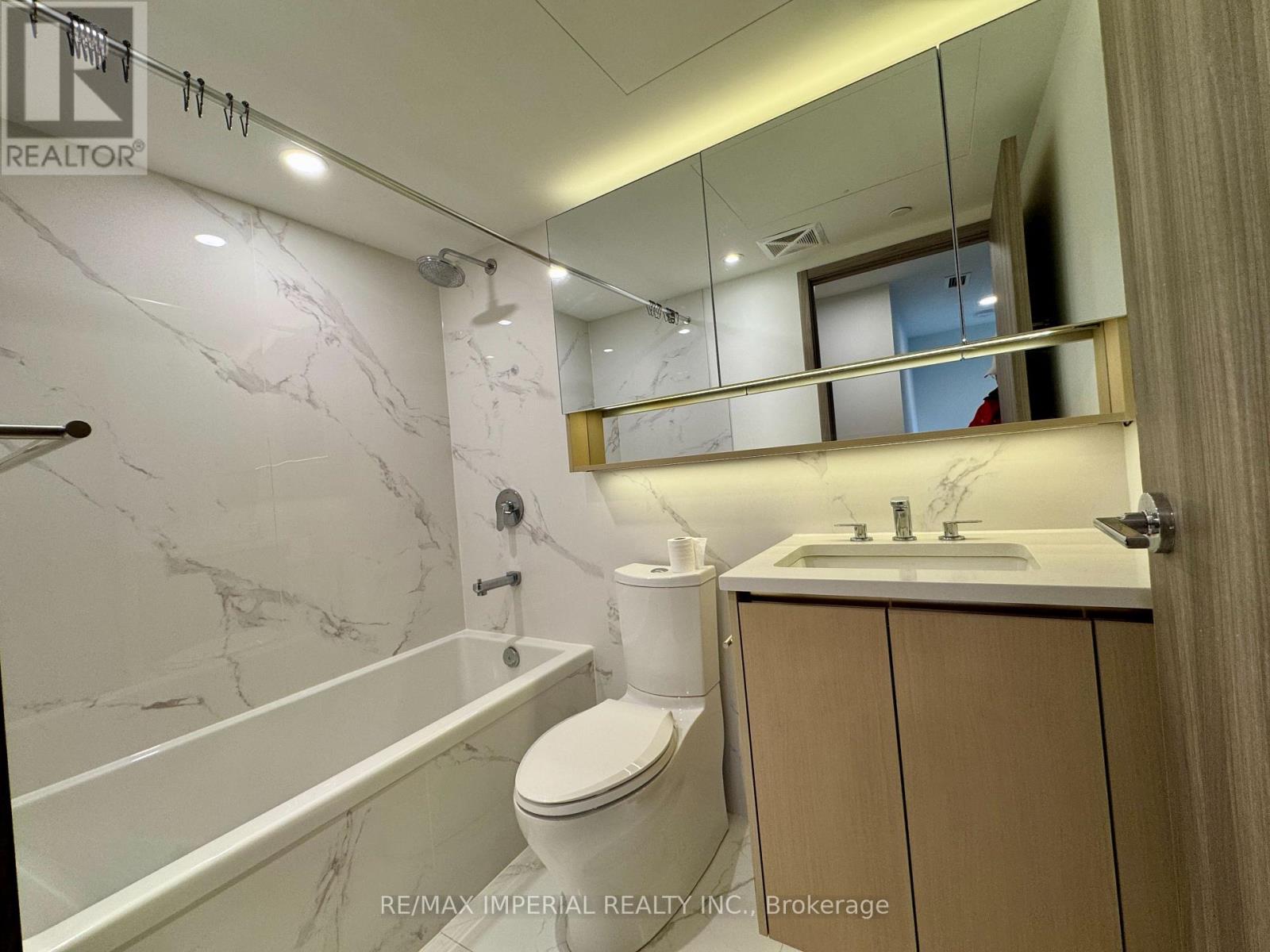 911 - 38 Widmer Street, Toronto, Ontario  M5V 0P7 - Photo 17 - C12760526