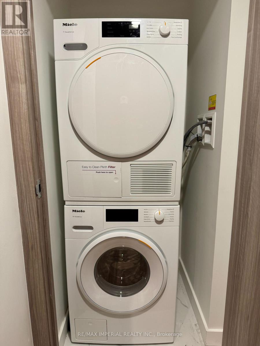 911 - 38 Widmer Street, Toronto, Ontario  M5V 0P7 - Photo 19 - C12760526