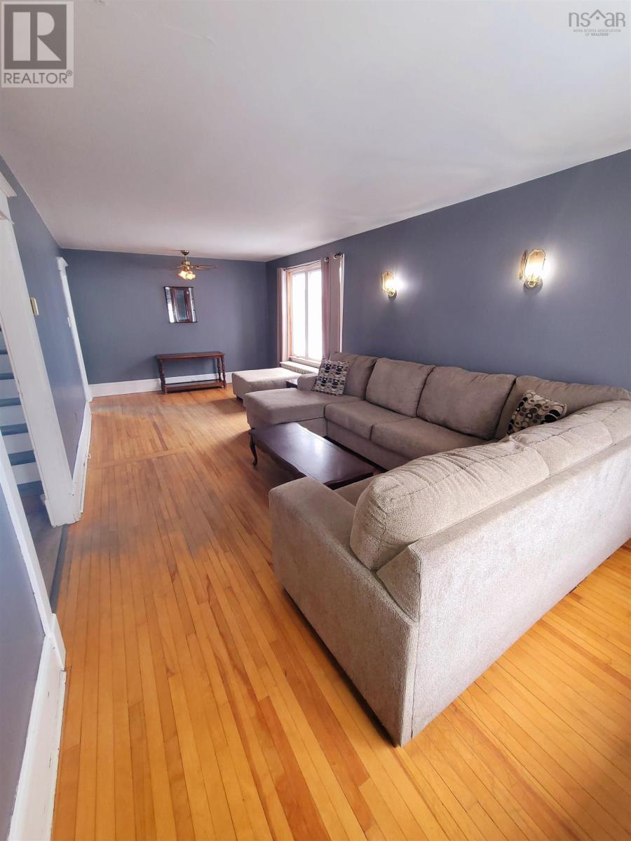 34 Cottage Street, Dominion, Nova Scotia  B1G 1C1 - Photo 10 - 202602160