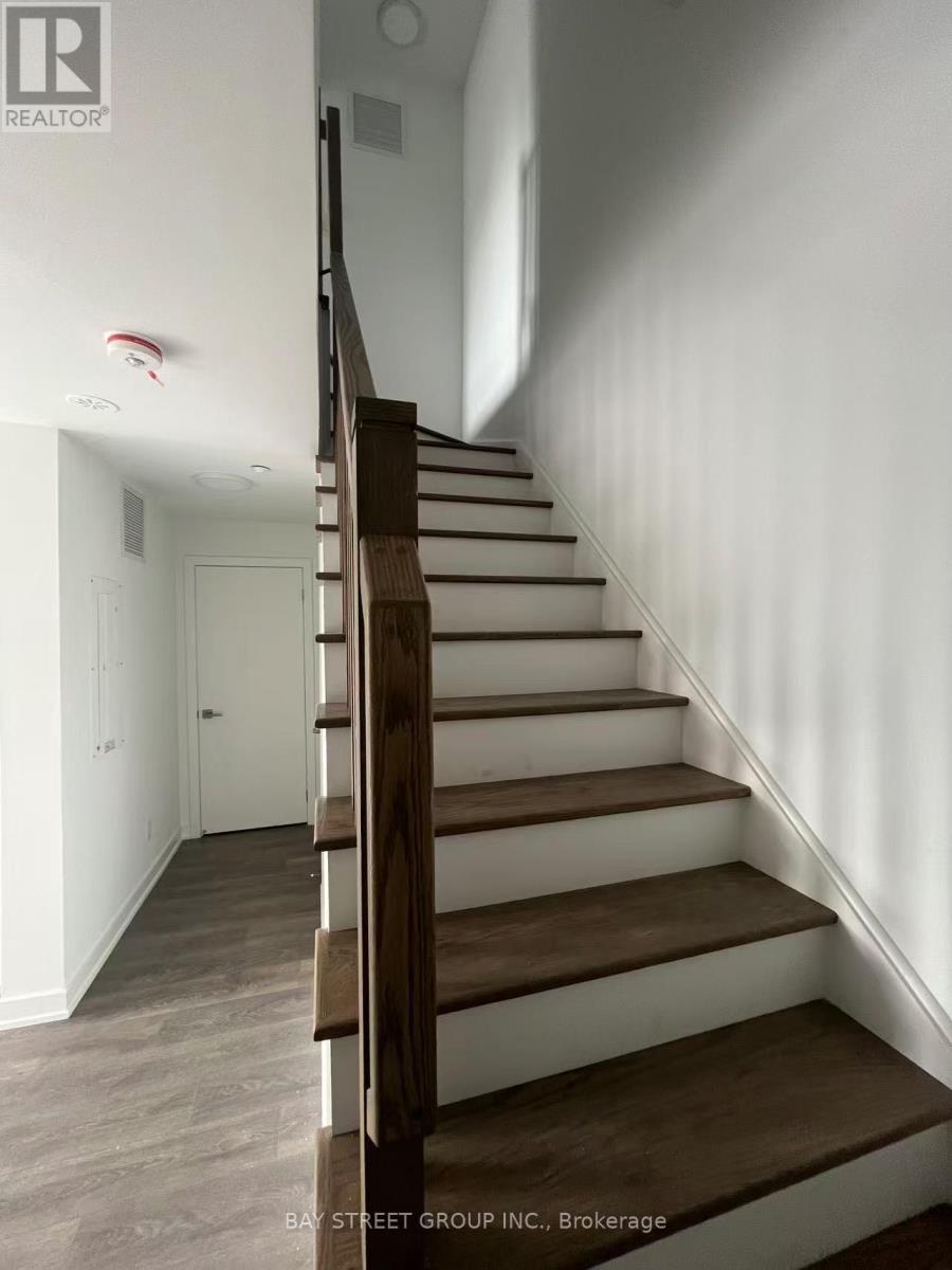 7 - 1479 O'connor Drive, Toronto (O'connor-Parkview), Ontario  M4B 0A7 - Photo 6 - E12760468