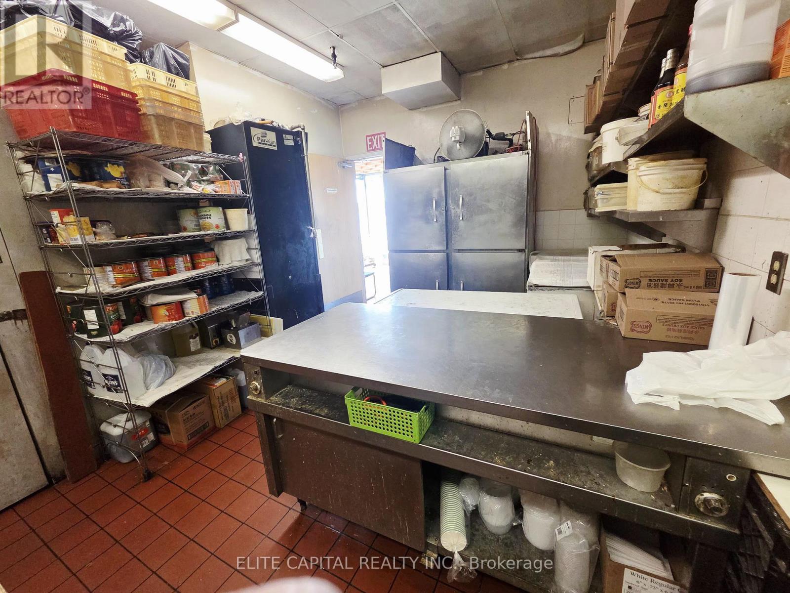 377 Burnhamthorpe Road E, Mississauga, Ontario  L5A 3Y1 - Photo 15 - W12760264