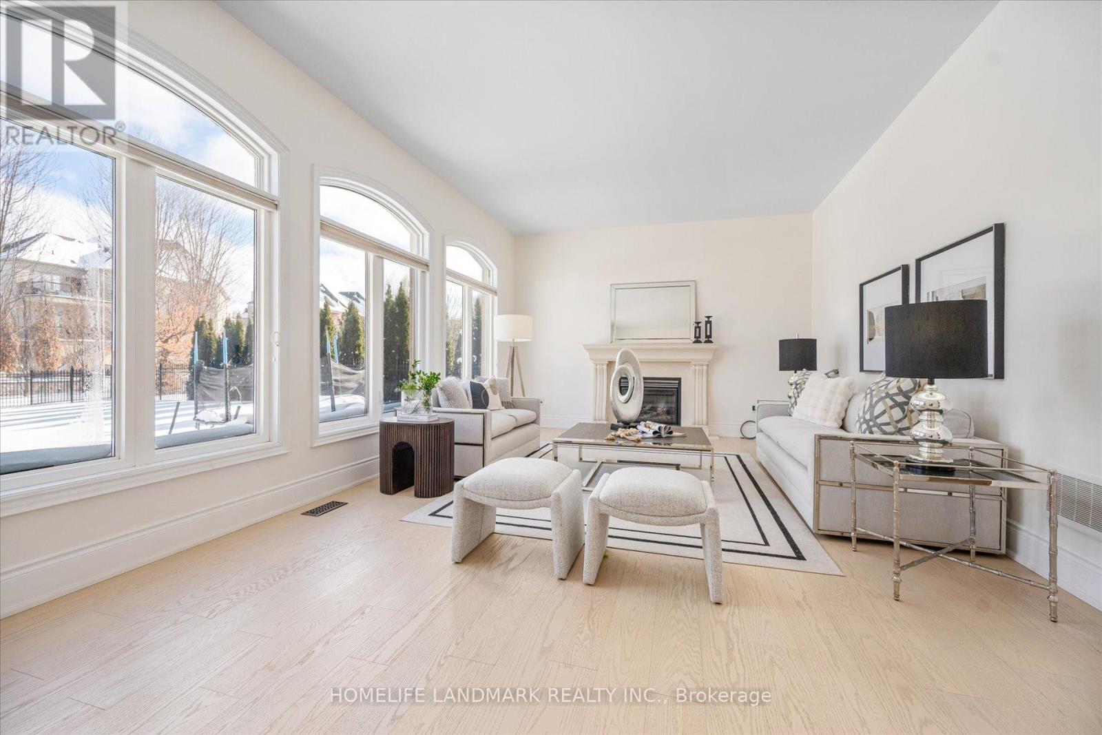 45 Carisbrooke Circle, Aurora (Bayview Southeast), Ontario  L4G 0K4 - Photo 19 - N12760446