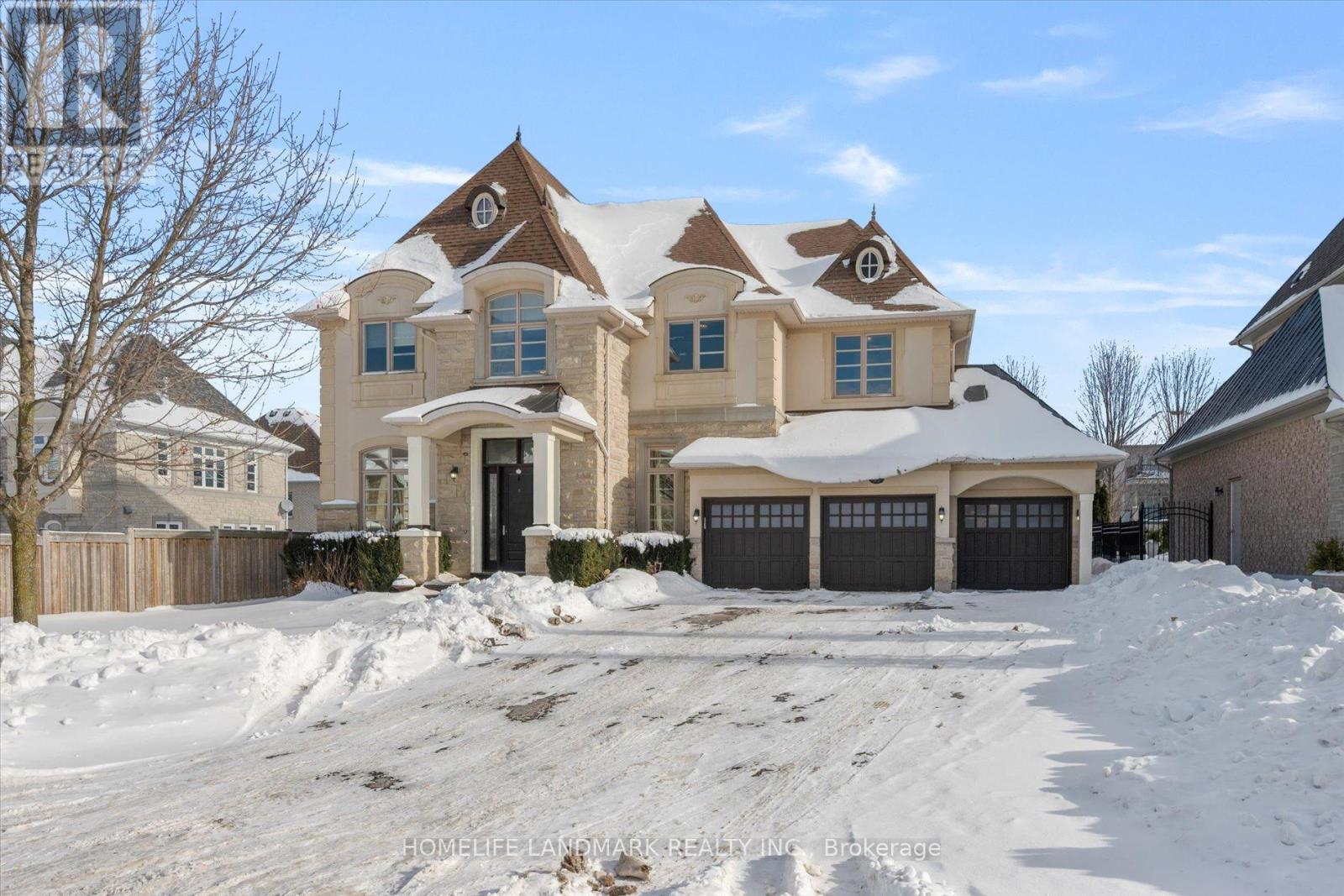 45 Carisbrooke Circle, Aurora (Bayview Southeast), Ontario  L4G 0K4 - Photo 2 - N12760446