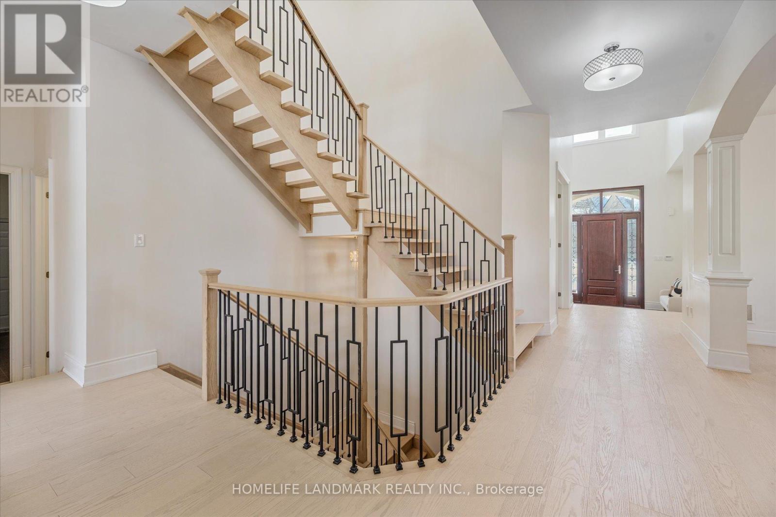 45 Carisbrooke Circle, Aurora (Bayview Southeast), Ontario  L4G 0K4 - Photo 23 - N12760446