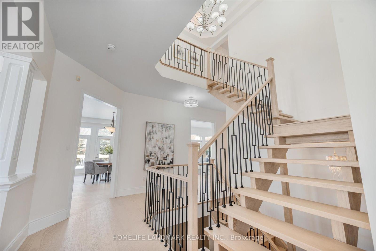 45 Carisbrooke Circle, Aurora (Bayview Southeast), Ontario  L4G 0K4 - Photo 24 - N12760446