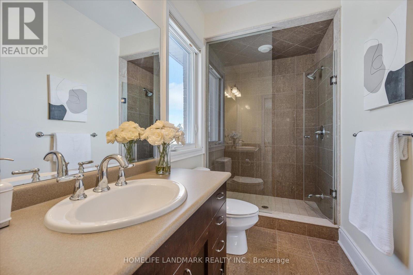 45 Carisbrooke Circle, Aurora (Bayview Southeast), Ontario  L4G 0K4 - Photo 37 - N12760446