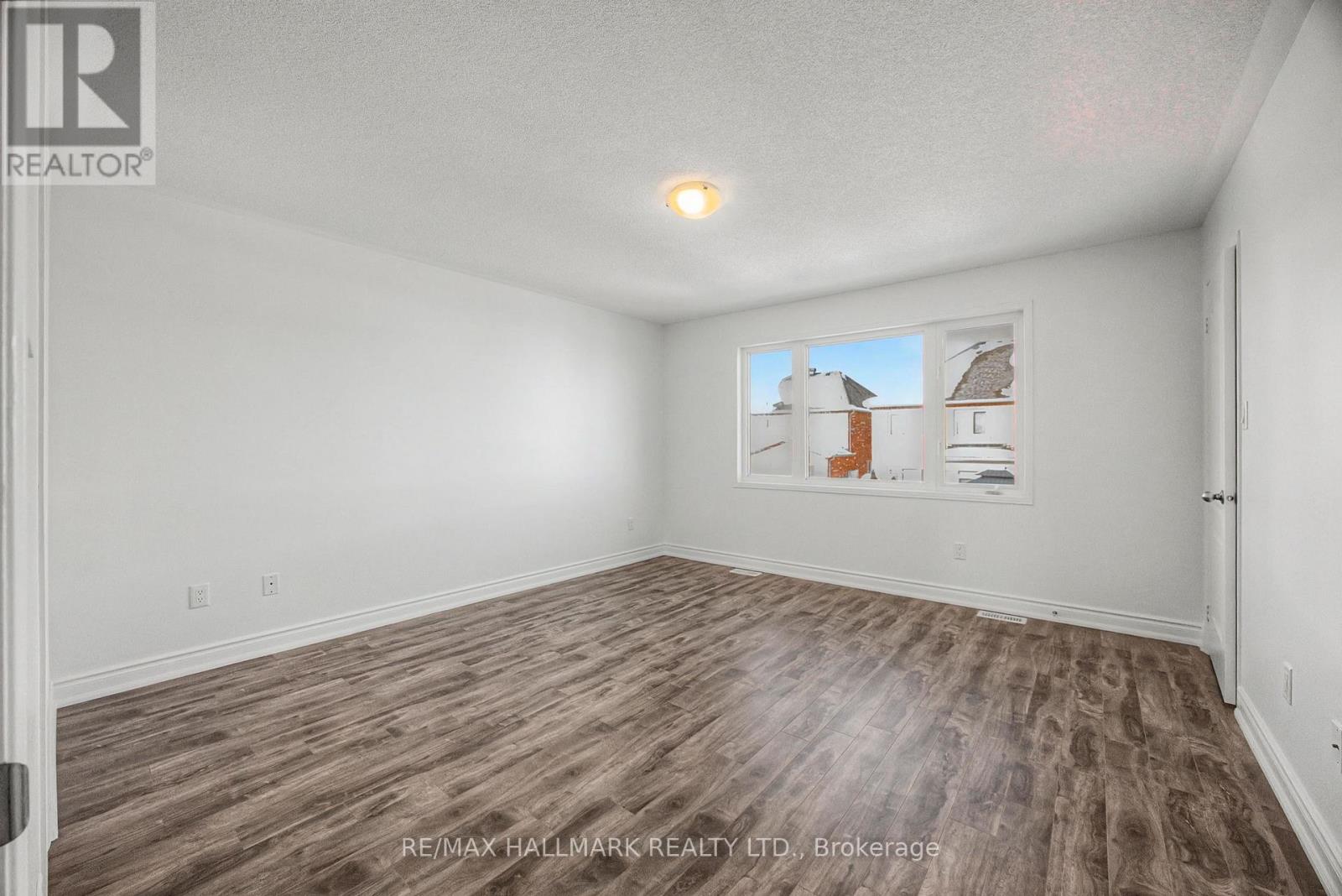 52 Acorn Lane, Bradford West Gwillimbury (Bradford), Ontario  L3Z 0H6 - Photo 21 - N12760478