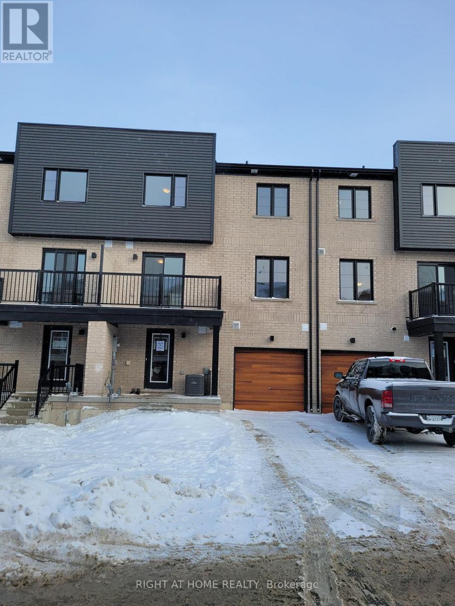 34 Silo Mews, Barrie, Ontario  L9J 0V3 - Photo 2 - S12760430