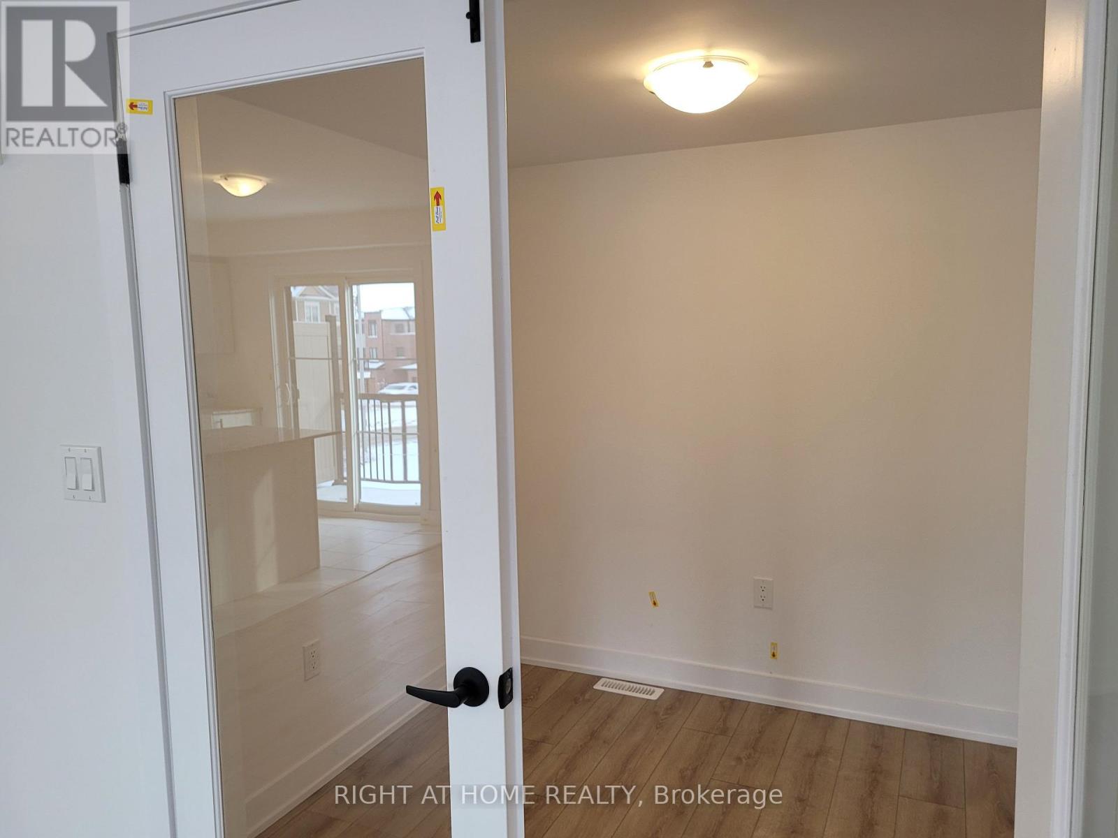 34 Silo Mews, Barrie, Ontario  L9J 0V3 - Photo 26 - S12760430