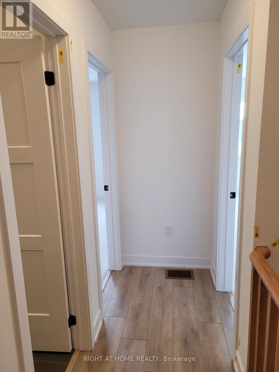 34 Silo Mews, Barrie, Ontario  L9J 0V3 - Photo 31 - S12760430