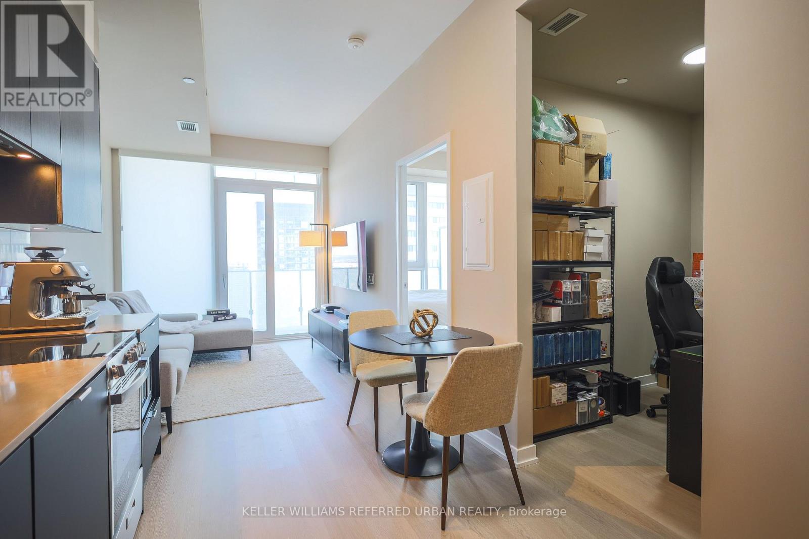 4311 - 3883 Quartz Road, Mississauga (City Centre), Ontario  L5B 0M4 - Photo 10 - W12760480