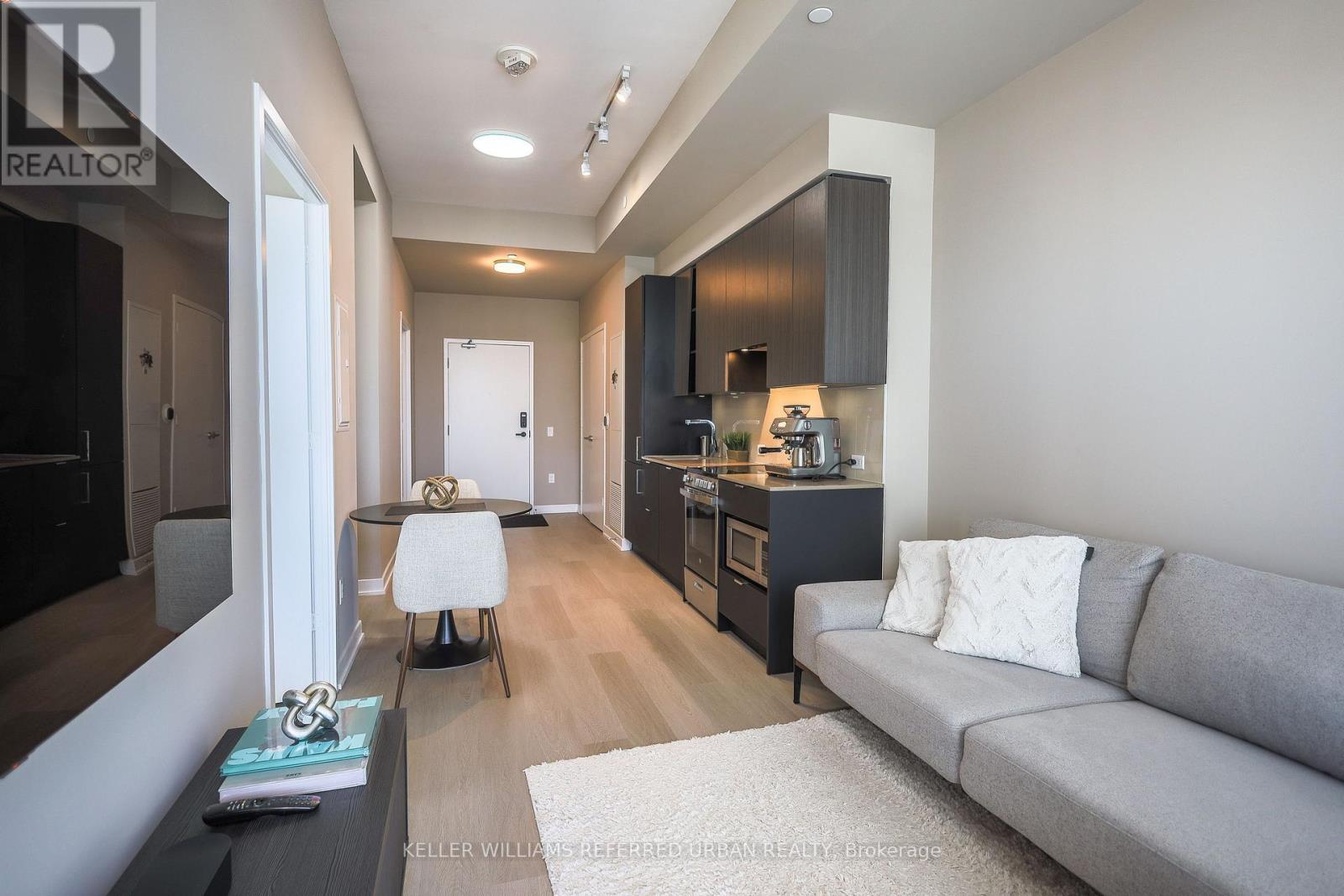 4311 - 3883 Quartz Road, Mississauga (City Centre), Ontario  L5B 0M4 - Photo 8 - W12760480