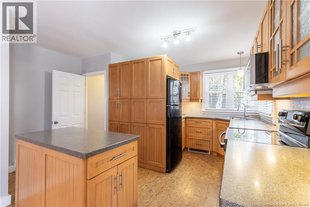 208 Fulton Avenue, Fredericton, New Brunswick  E3G 6B2 - Photo 10 - NB133128