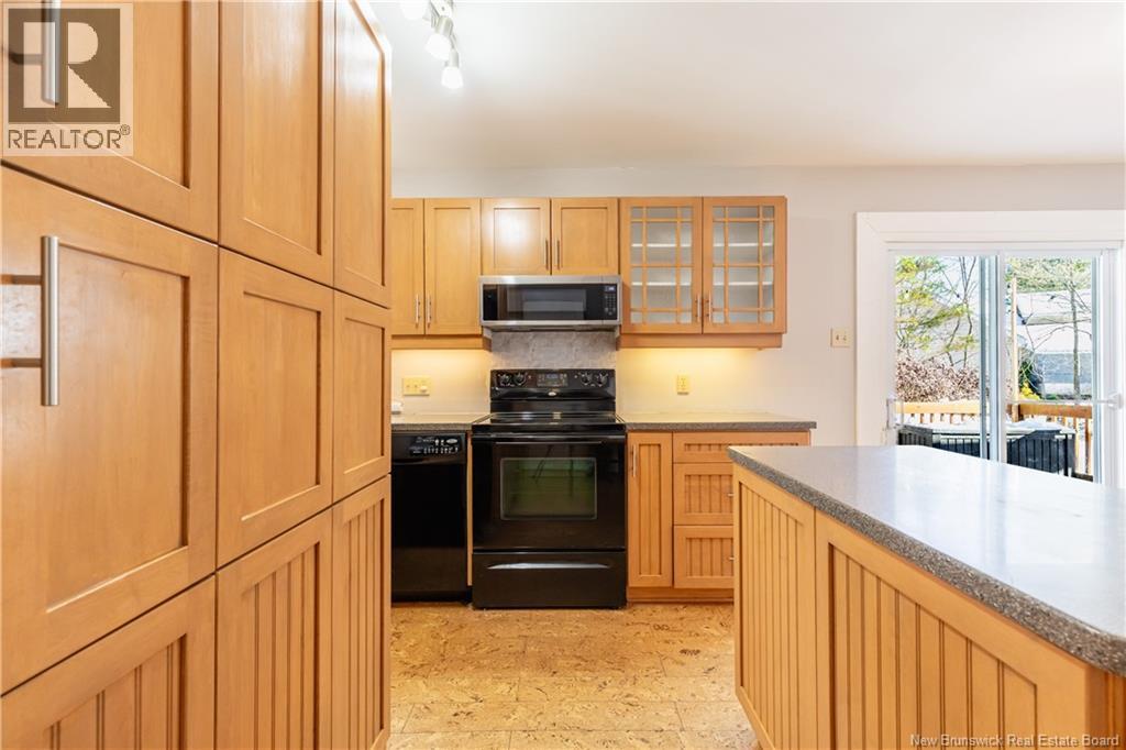 208 Fulton Avenue, Fredericton, New Brunswick  E3G 6B2 - Photo 11 - NB133128
