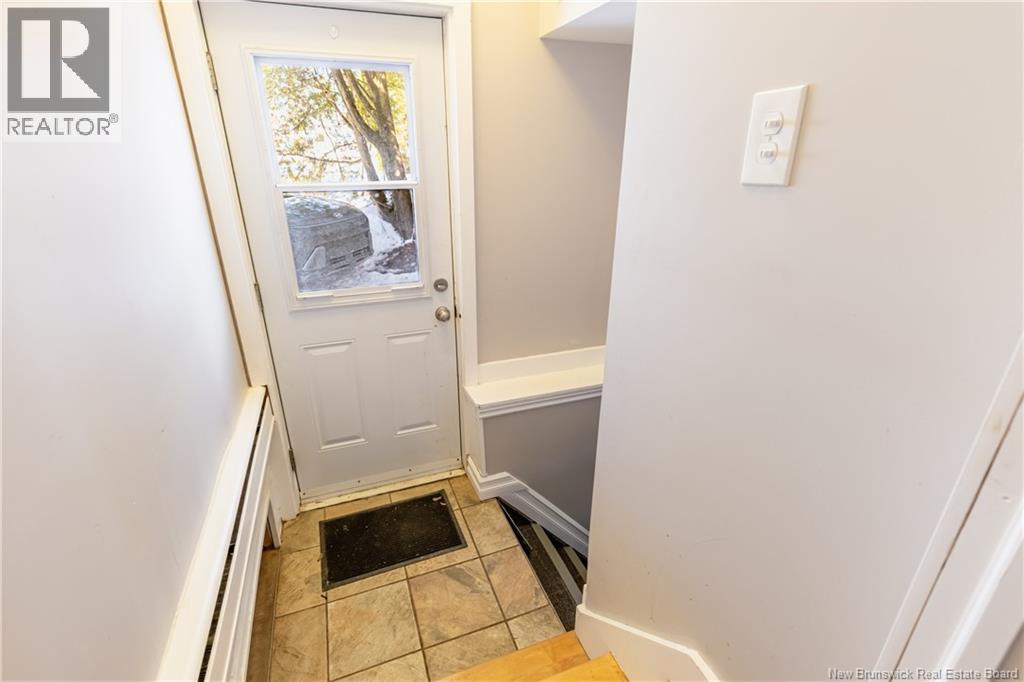 208 Fulton Avenue, Fredericton, New Brunswick  E3G 6B2 - Photo 29 - NB133128