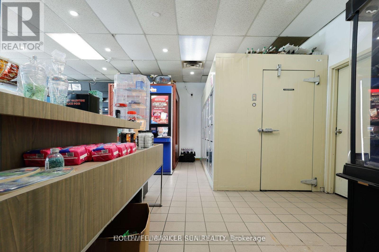 Unit # 2 - 780 Dundas Street, Woodstock (Woodstock - South), Ontario  N4S 1E9 - Photo 27 - X12760432