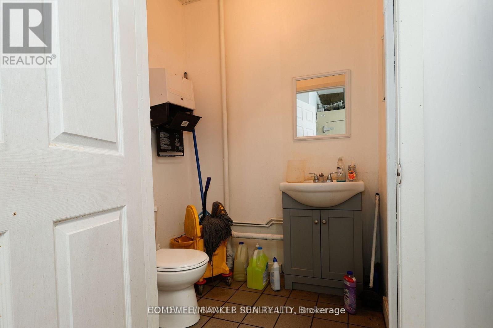 Unit # 2 - 780 Dundas Street, Woodstock (Woodstock - South), Ontario  N4S 1E9 - Photo 28 - X12760432