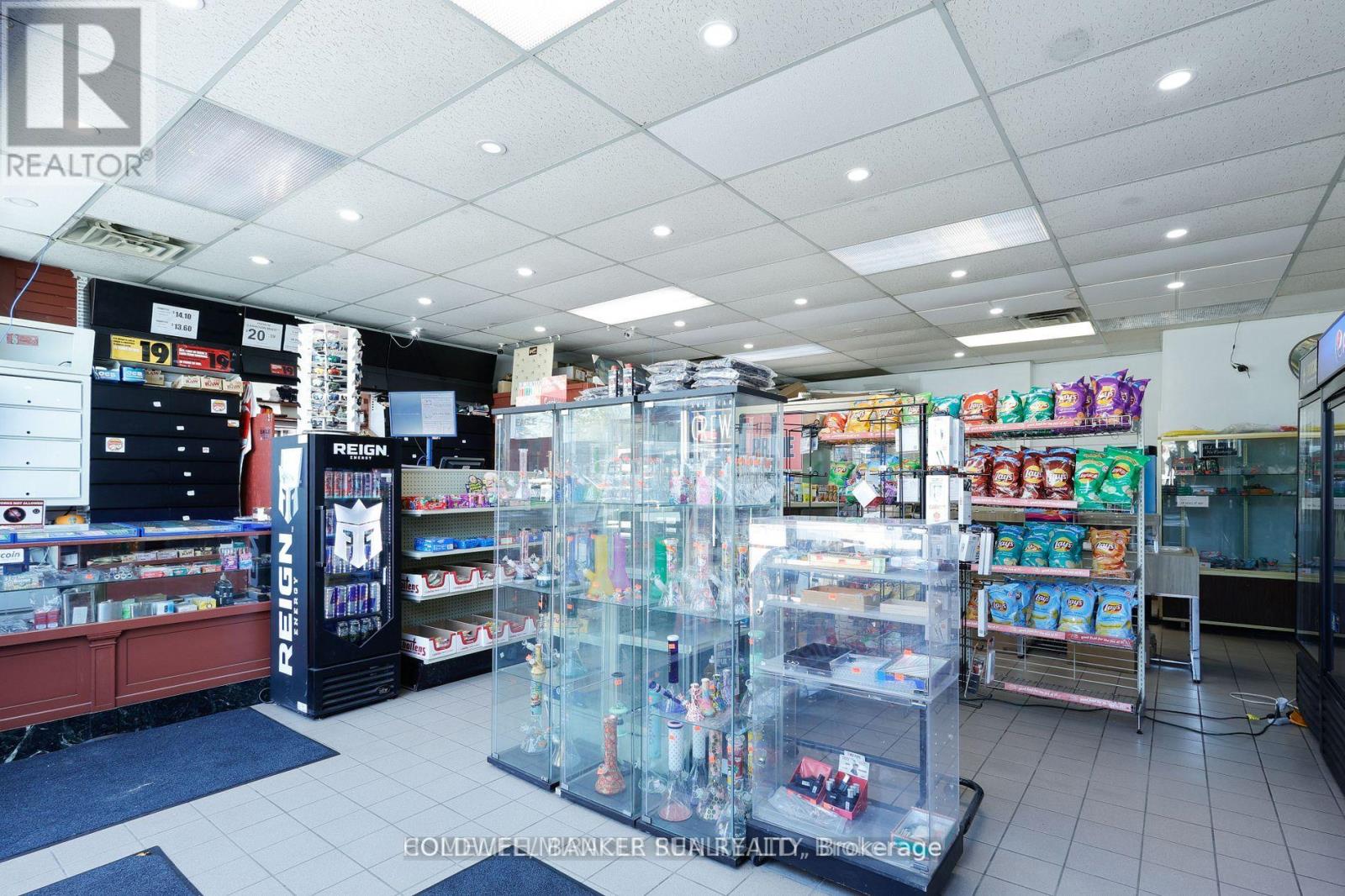 Unit # 2 - 780 Dundas Street, Woodstock (Woodstock - South), Ontario  N4S 1E9 - Photo 4 - X12760432