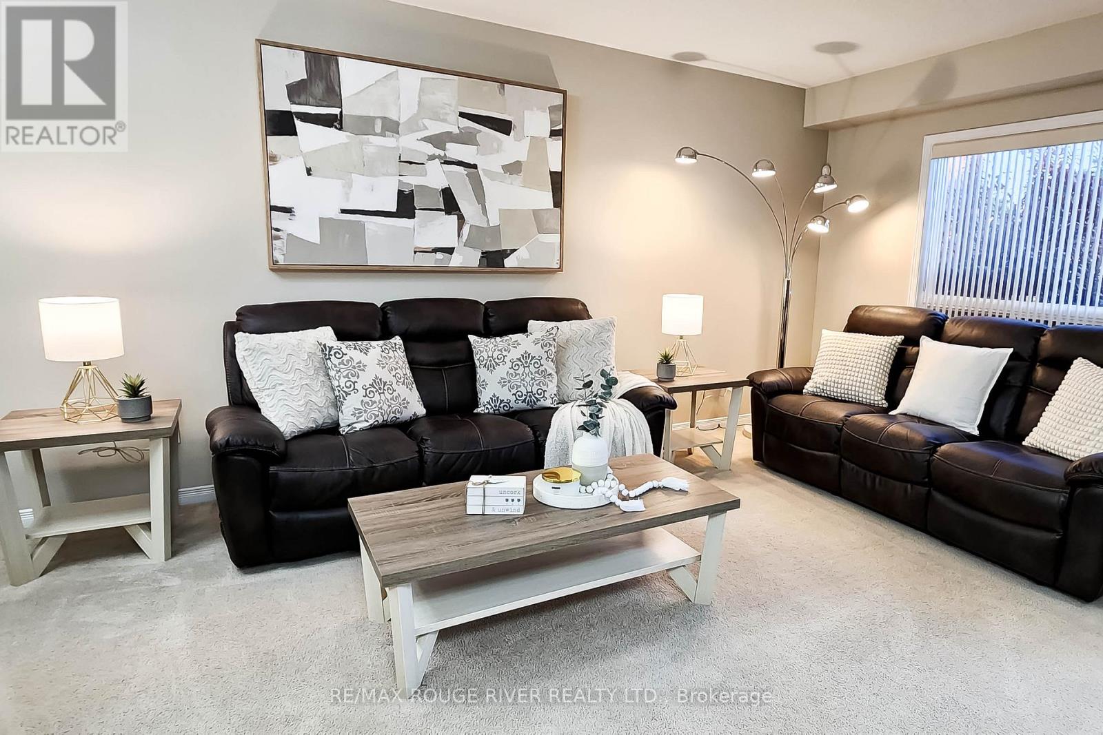 74 Meadow Wood Crescent, Hamilton, Ontario  L8J 3Z8 - Photo 4 - X12760482