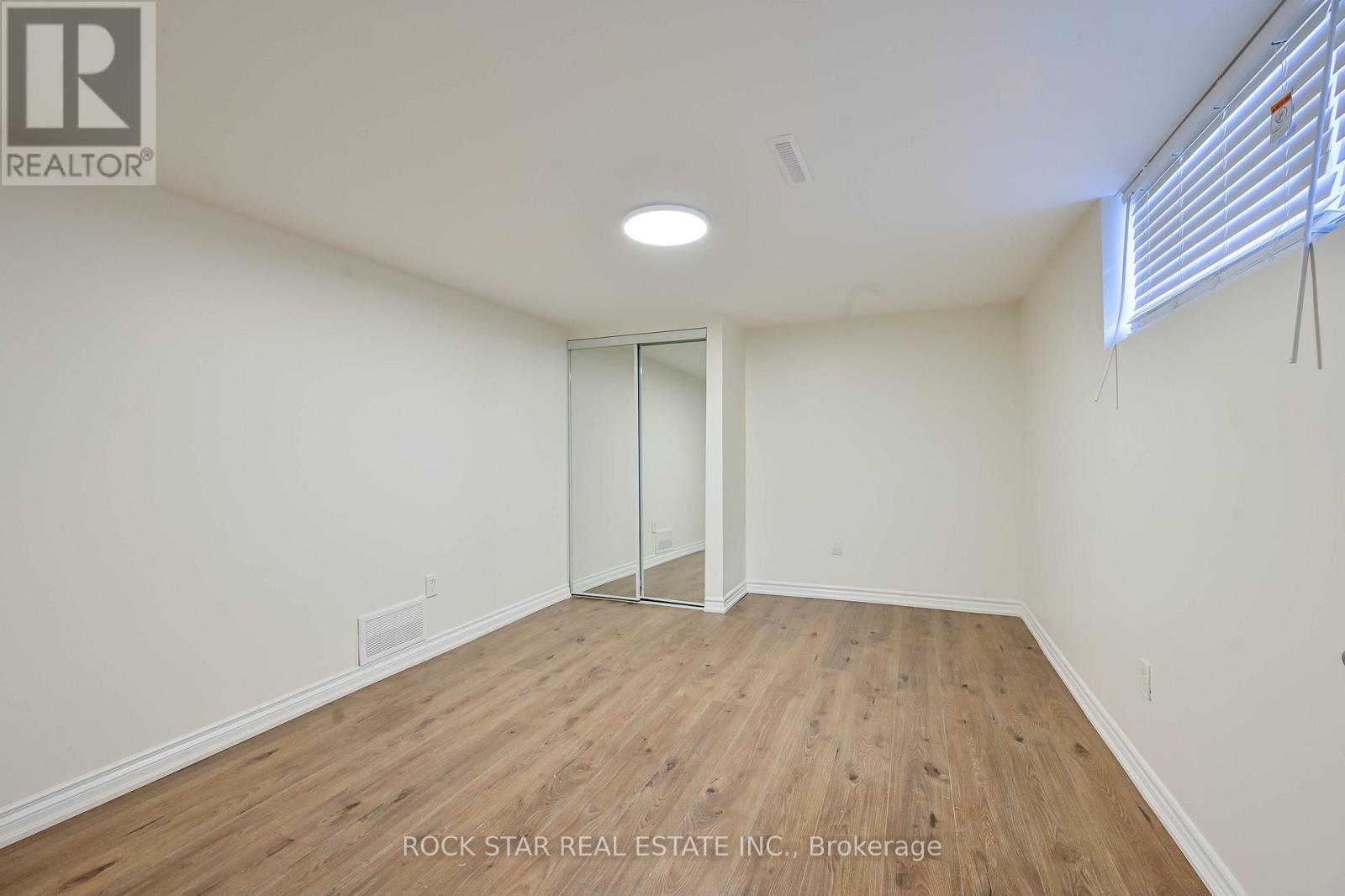 Unknown Address, ,     - Photo 20 - X12760502