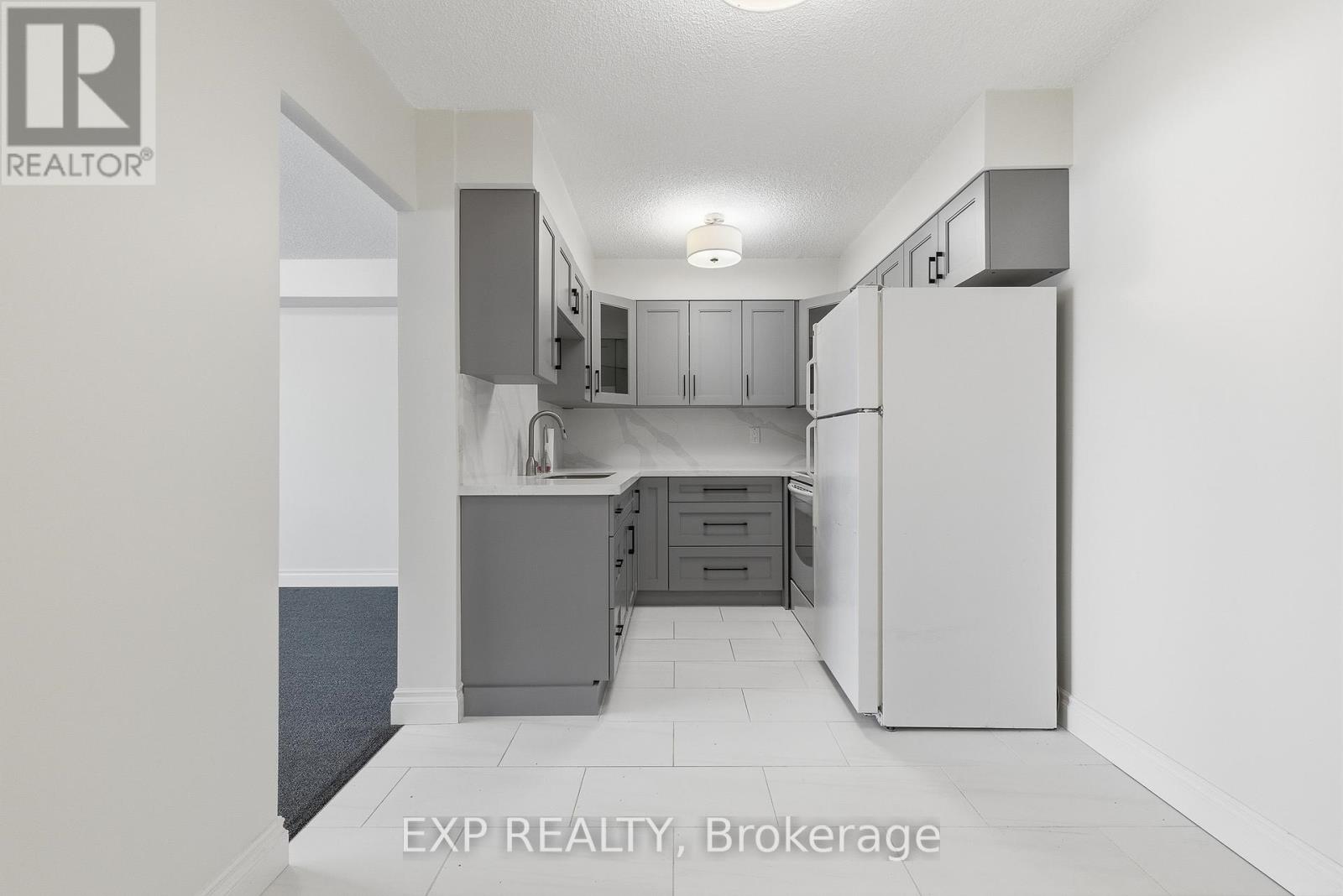 312 - 225 Harvard Place, Waterloo, Ontario  N2J 4H4 - Photo 9 - X12760512