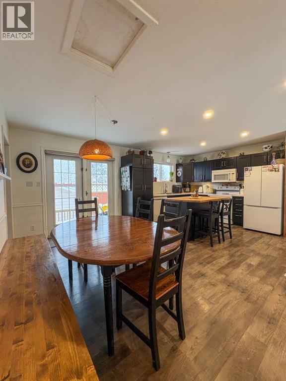 4202 71 Street, Camrose, Alberta  T4V 3Z4 - Photo 5 - A2276463