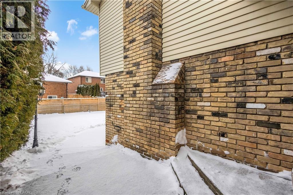 148 Marigold Court, Ancaster, Ontario  L9G 3M3 - Photo 27 - 40802381